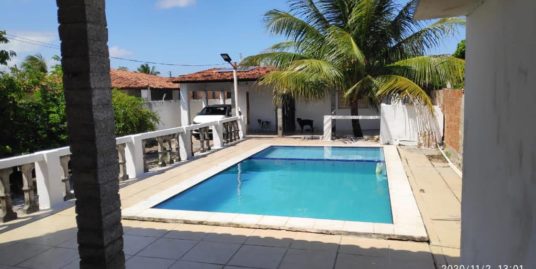 Casa para venda possui 2 quartos com piscina em Catuama – Goiana – PE
