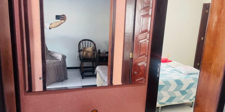 WhatsApp Image 2025-08-12 at 16.32.39 (1)