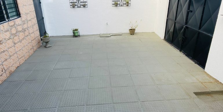 WhatsApp Image 2025-08-12 at 16.32.50 (1)