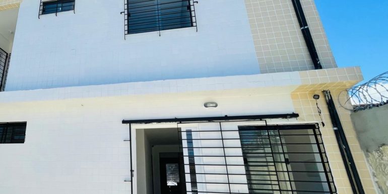 WhatsApp Image 2025-11-11 at 13.41.02